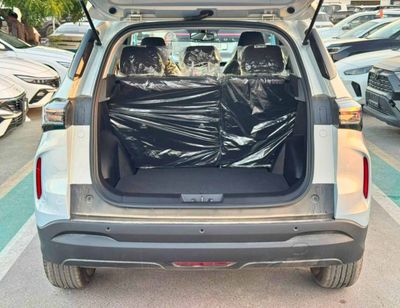 2026 Chery Tiggo 4 Pro COMFORT, strieborná, 0 km, dovoz SAE — foto 5 z 23