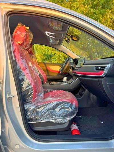 2026 Chery Tiggo 7 LUXURY, strieborná, 0 km, dovoz SAE — foto 11 z 23