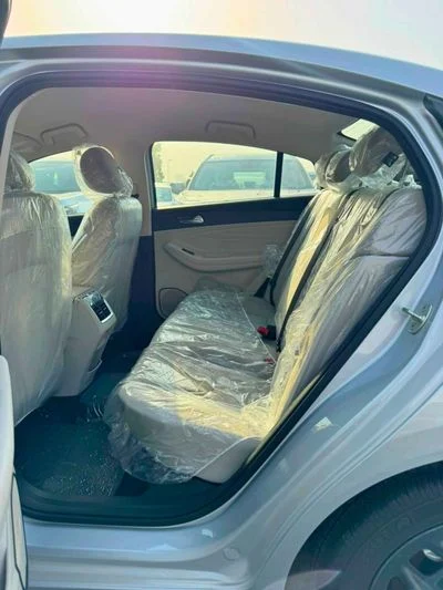 2026 Chery Arrizo 5 STD, strieborná, 0 km, dovoz SAE — foto 11 z 21
