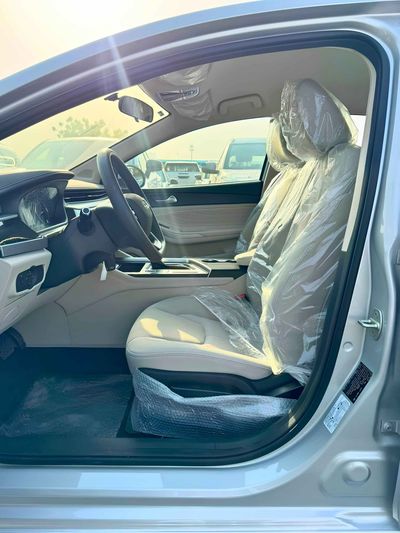 2026 Chery Arrizo 5 STD, strieborná, 0 km, dovoz SAE — foto 9 z 21