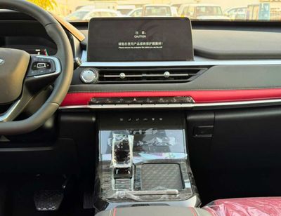 2026 Chery Tiggo 7 LUXURY, strieborná, 0 km, dovoz SAE — foto 16 z 22
