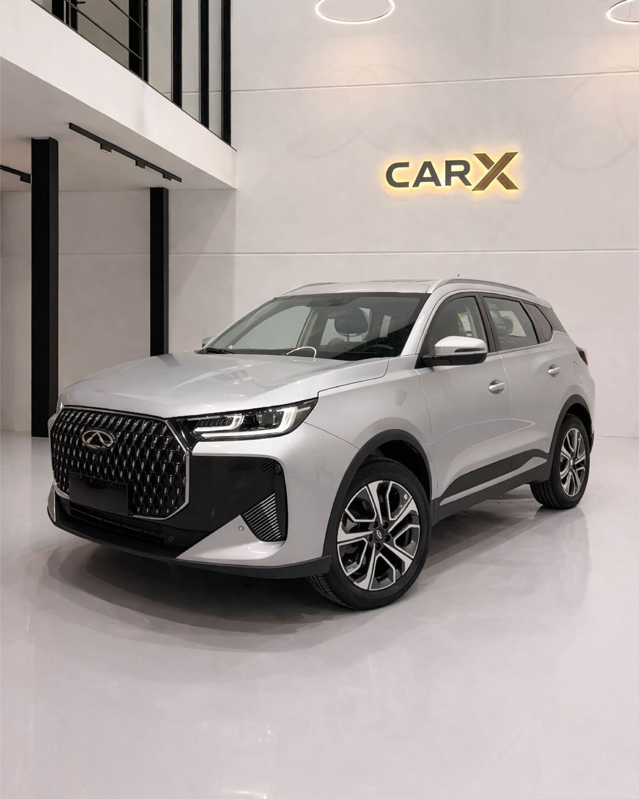 2026 Chery Tiggo 7 LUXURY, strieborná, 0 km, dovoz SAE — foto 1
