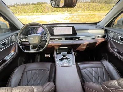 2024 Chery Tiggo 8 Pro Max LUXURY, strieborná, 21 000 km, dovoz SAE — foto 3 z 16