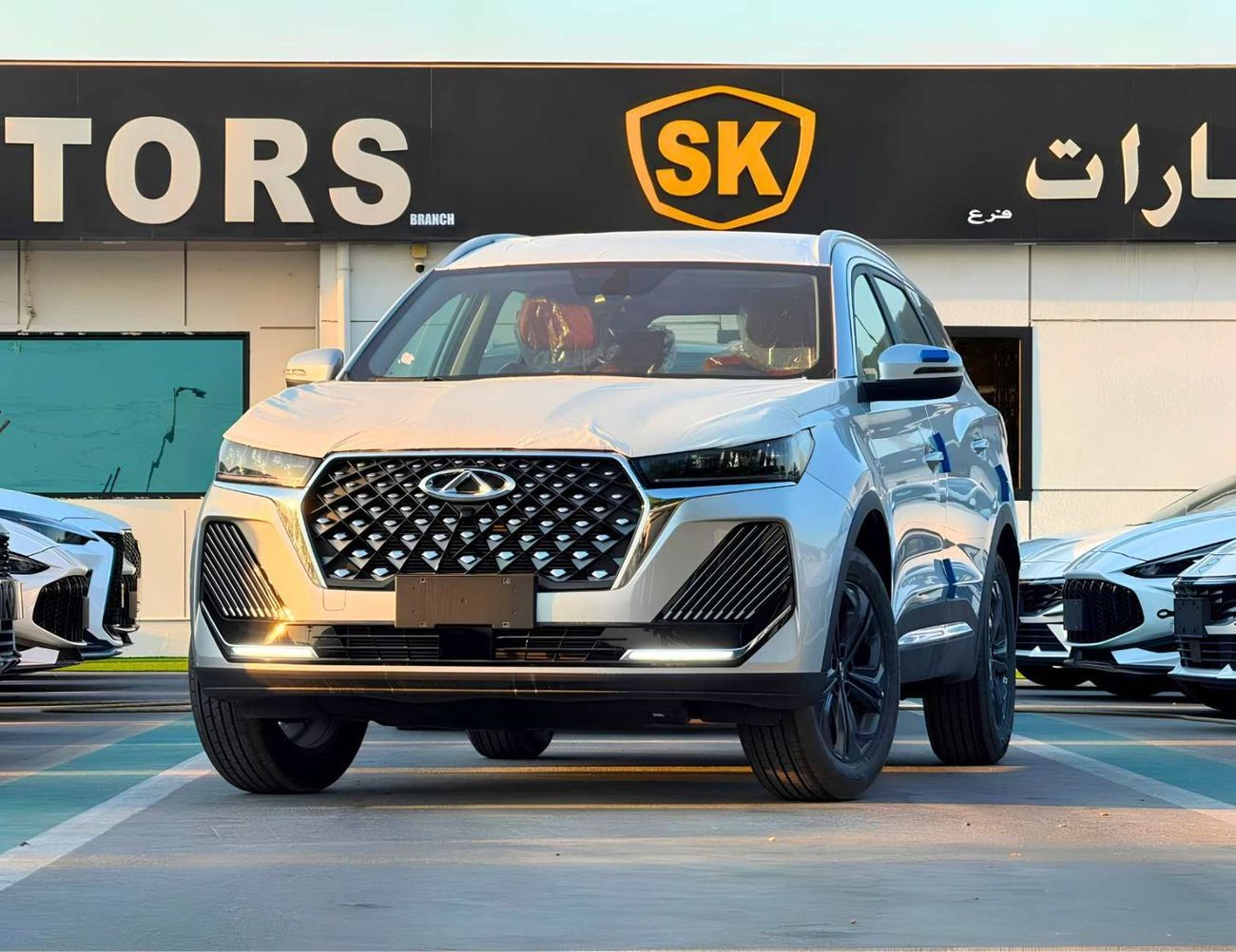 2026 Chery Tiggo 7 LUXURY, strieborná, 0 km, dovoz SAE — foto 1