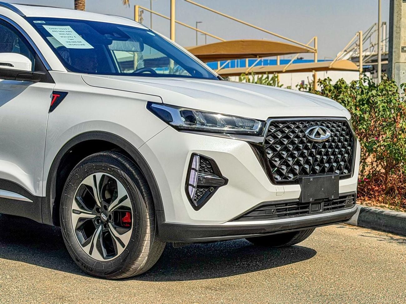 2025 Chery Tiggo 7 Pro Max FLAGSHIP, biela, 10 km, dovoz SAE — foto 1