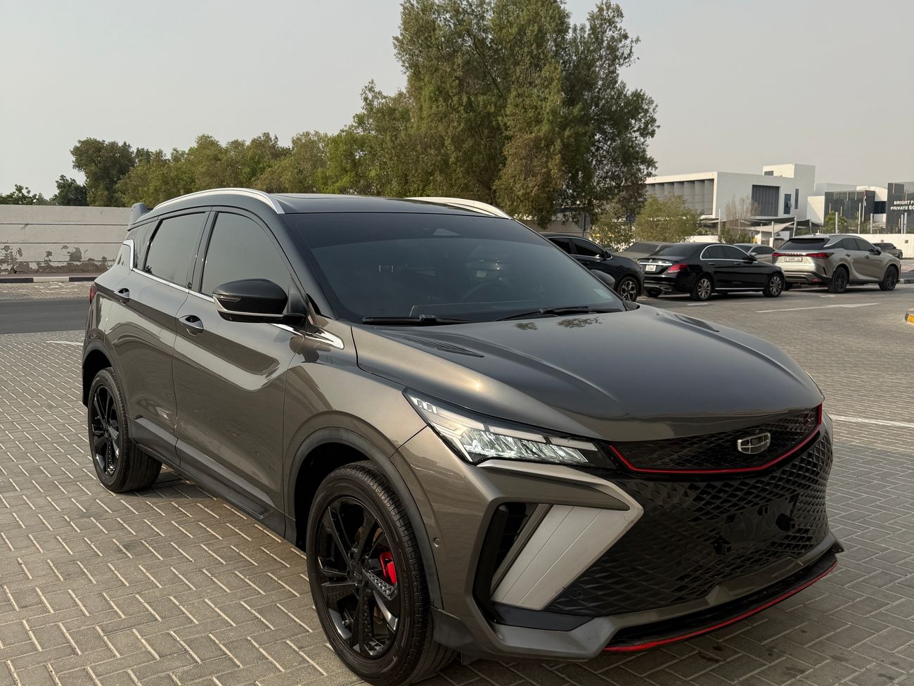 2025 Geely Coolray GF, sivá, 50 600 km, dovoz SAE — foto 1
