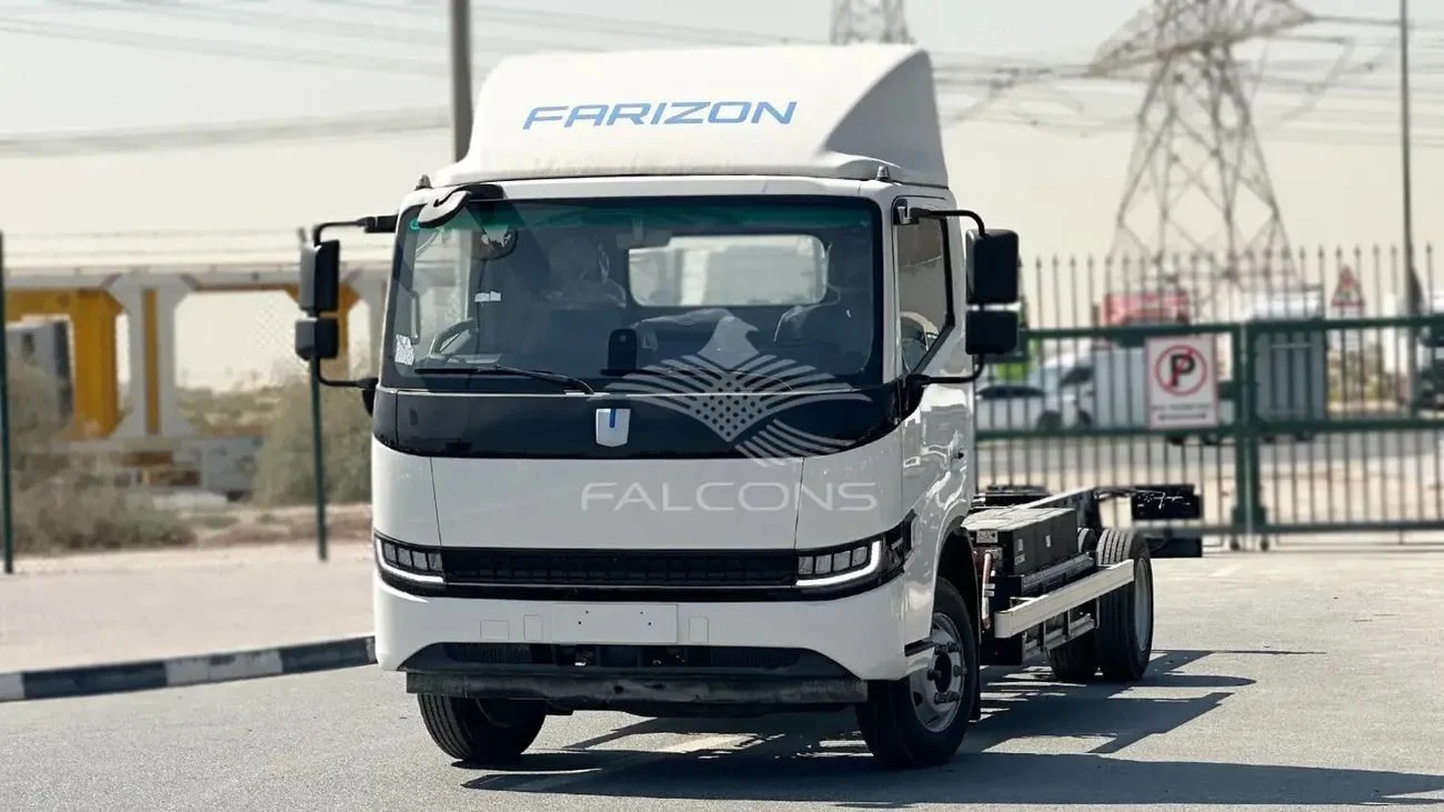 2024 Geely Farizon, biela, 0 km, dovoz SAE — foto 1