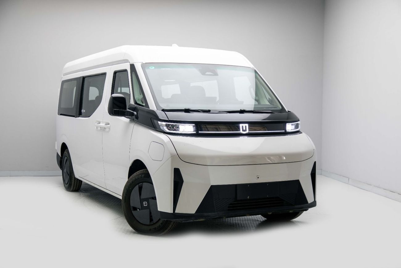 2025 Geely Farizon, biela, 0 km, dovoz SAE — foto 1 z 22 2025 Geely Farizon, biela, 0 km, dovoz SAE — foto 1 z 22