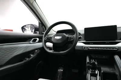 2027 Geely Coolray GF, biela, 0 km, dovoz SAE — foto 15 z 16