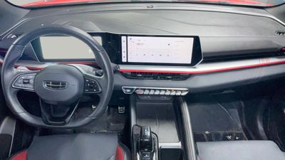 2025 Geely Coolray GF, červená, 36 066 km, dovoz SAE — foto 7 z 16