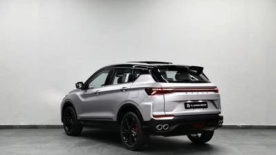 2025 Geely Coolray GF, strieborná, 0 km, dovoz SAE — foto 4 z 17