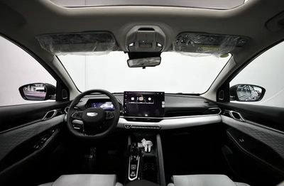 2025 Geely Coolray GF PLUS, Other color, 0 km, dovoz SAE — foto 13 z 16
