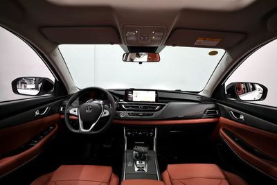 2025 Changan CS75, biela, 0 km, dovoz SAE — foto 13 z 16