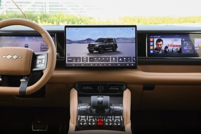 2026 Byd Leopard 5 FLAGSHIP, biela, 0 km, dovoz SAE — foto 7 z 10