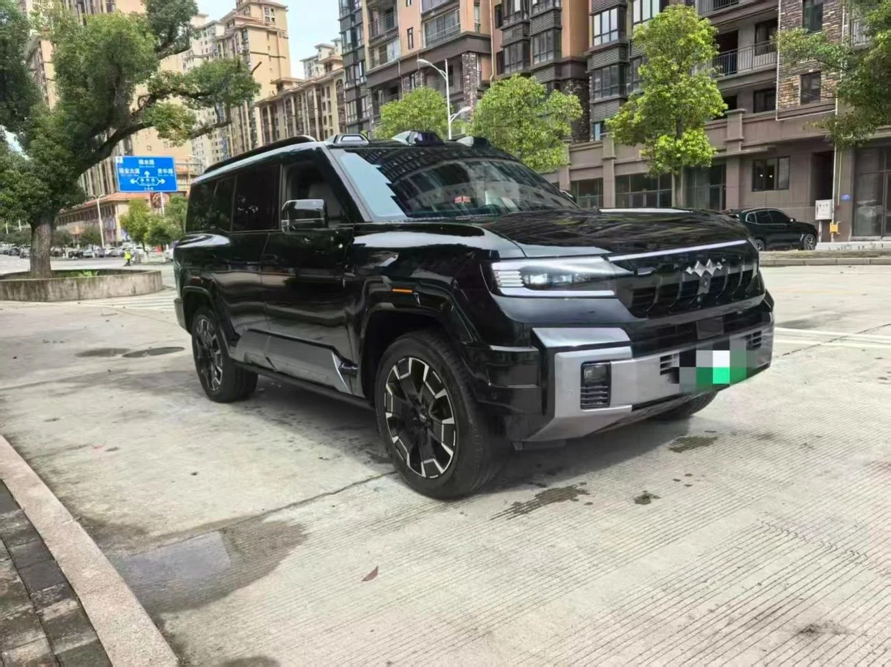 2024 Byd Leopard 8 FLAGSHIP, čierna, 35 000 km, dovoz SAE — foto 1