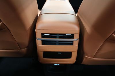 2026 Byd Leopard 7, strieborná, 0 km, dovoz SAE — foto 15 z 18