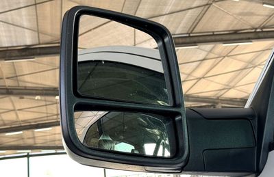 2026 RAM 5500, biela, 0 km, dovoz SAE — foto 16 z 20