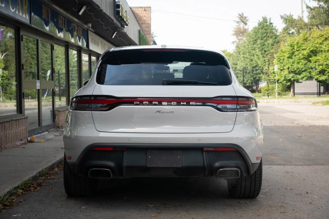 2024 Porsche Macan Base, sivá, 27 531 km, dovoz Kanada — foto 5 z 20