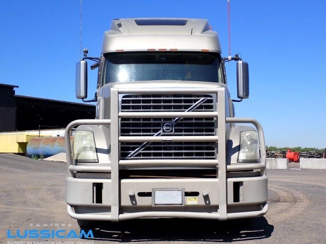 2006 Volvo VNL880, 2 693 849 mth, dovoz Kanada — foto 2 z 5