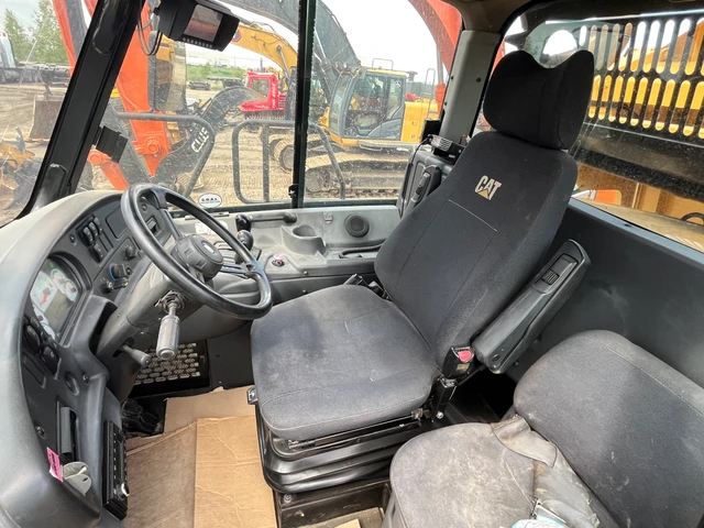 2013 Caterpillar 730EJ, 1 mth, dovoz Kanada — foto 4 z 5