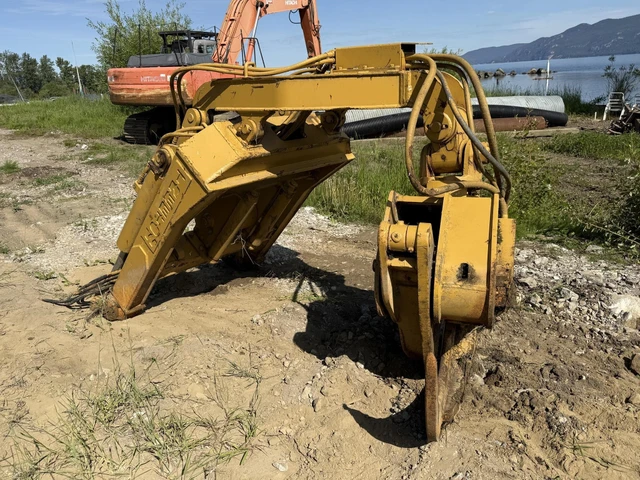 Caterpillar TREETOW, 1 mth, dovoz Kanada — foto 2 z 5