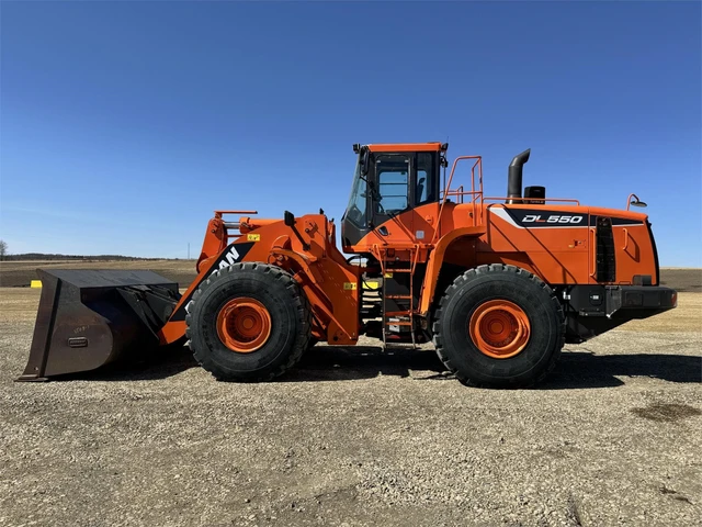 2017 Doosan DL550-5, 1 mth, dovoz Kanada — foto 9 z 16