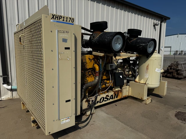 Caterpillar DOOSAN, dovoz Kanada — foto 1