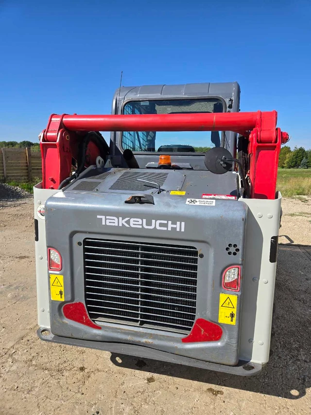 2021 Case TAKEUCHI, dovoz Kanada — foto 4 z 5