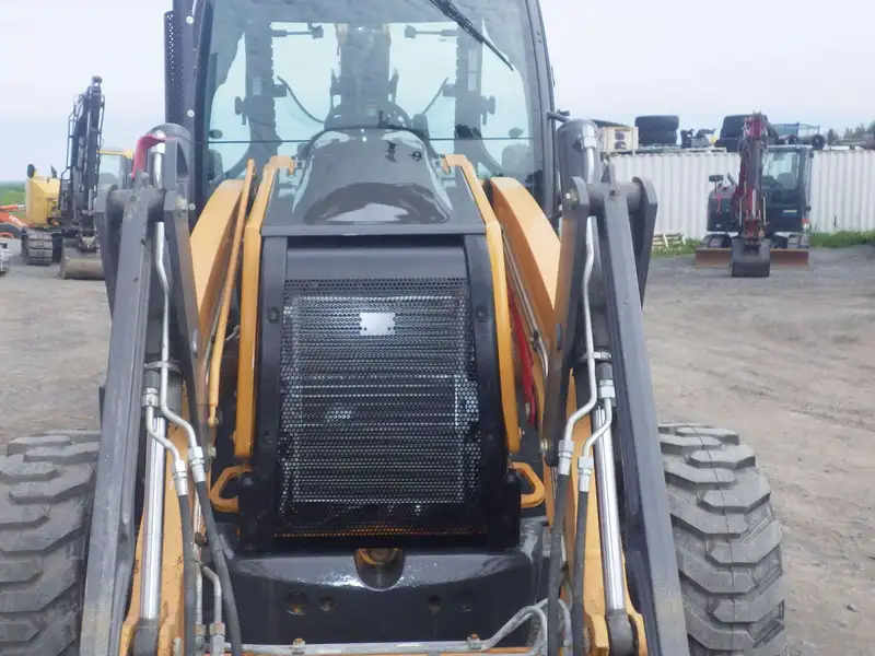 2020 Case 590SN, dovoz Kanada — foto 12 z 12