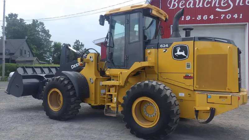 2022 Deere 624P, dovoz Kanada — foto 2 z 12