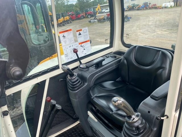 2011 Terex TC37, 1 mth, dovoz Kanada — foto 2 z 5