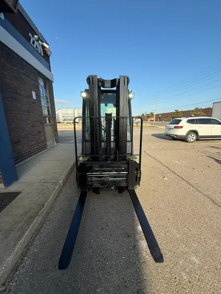 2021 Clark C25L, dovoz Kanada — foto 6 z 12