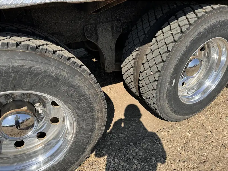 2019 National 1100, 212 848 mth, dovoz Kanada — foto 11 z 12