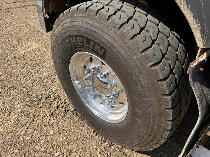 2019 National 1100, 212 848 mth, dovoz Kanada — foto 12 z 12