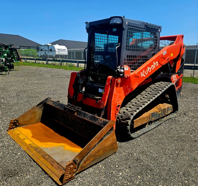 2023 Kubota 2023, dovoz Kanada — foto 2 z 5