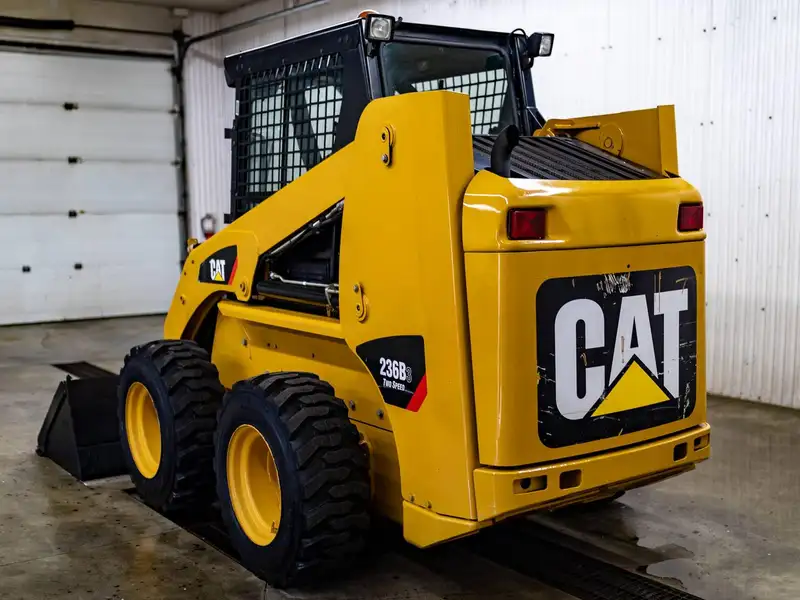 2012 Cat 236B3-YELLOW, žltá, dovoz Kanada — foto 6 z 12
