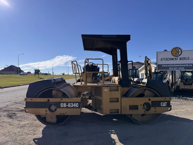1998 Caterpillar CB-634C, 1 mth, dovoz Kanada — foto 1 | AMECAR 1998 Caterpillar CB-634C, 1 mth, dovoz Kanada — foto 1