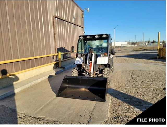 2019 Caterpillar BOBCAT, 1 mth, dovoz Kanada — foto 1 z 5 2019 Caterpillar BOBCAT, 1 mth, dovoz Kanada — foto 1 z 5