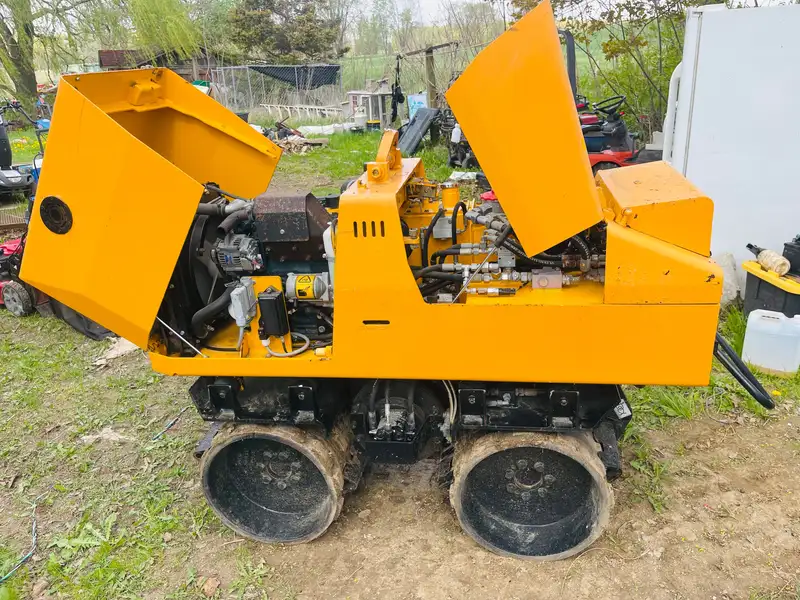 2015 JCB VM1500-YELLOW, žltá, 0 mth, dovoz Kanada — foto 9 z 10