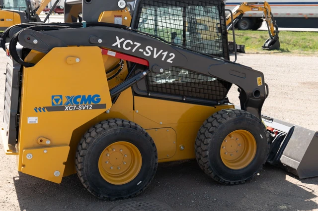2025 Yanmar SKID, dovoz Kanada — foto 1