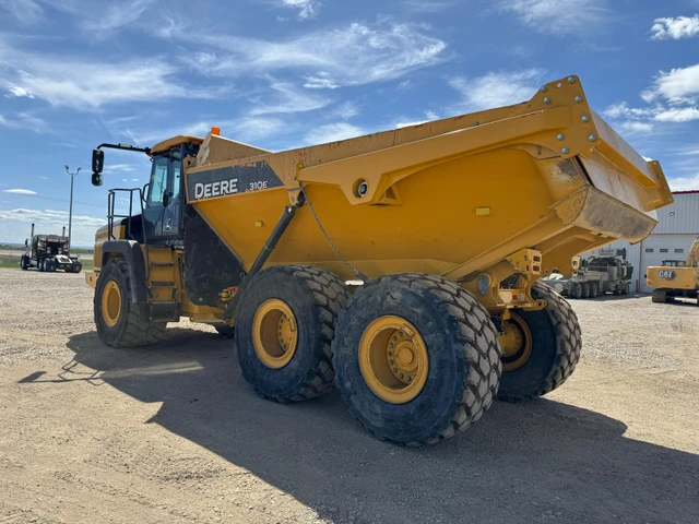 2018 John Deere 310E, dovoz Kanada — foto 4 z 5
