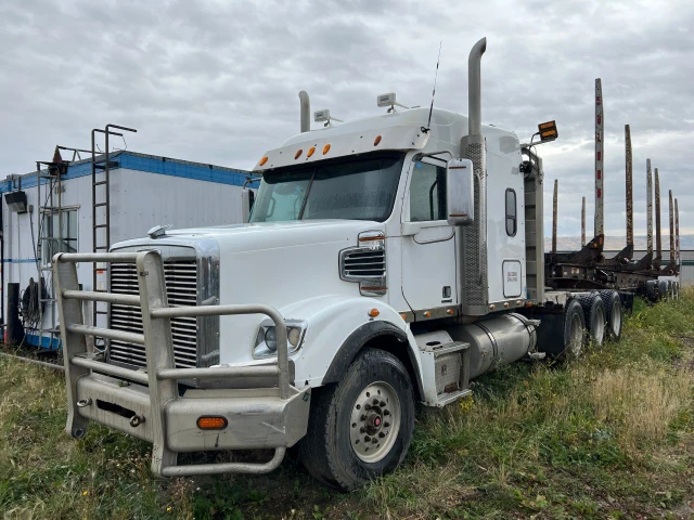2013 Caterpillar FREIGHTLINER, 755 000 mth, dovoz Kanada — foto 3 z 5