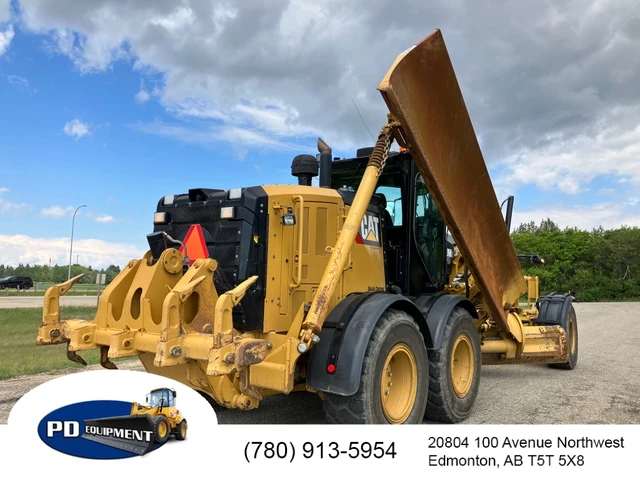 2017 Caterpillar 160M3, 1 mth, dovoz Kanada — foto 2 z 5