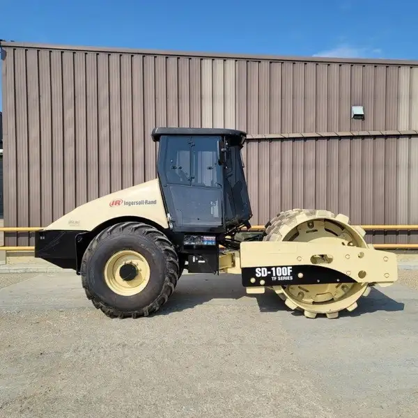 2005 Ingersoll Rand SD100F, dovoz Kanada — foto 6 z 12