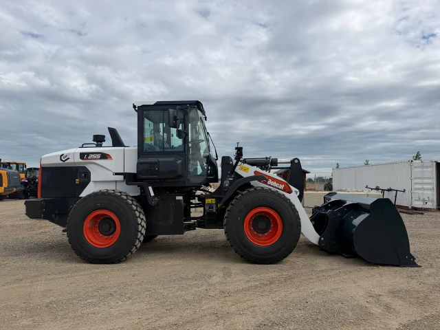 2025 Bobcat L255, 1 mth, dovoz Kanada — foto 1