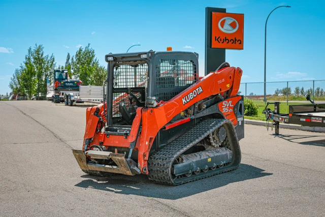 2019 Kubota SVL, 1 mth, dovoz Kanada — foto 1 | AMECAR 2019 Kubota SVL, 1 mth, dovoz Kanada — foto 1