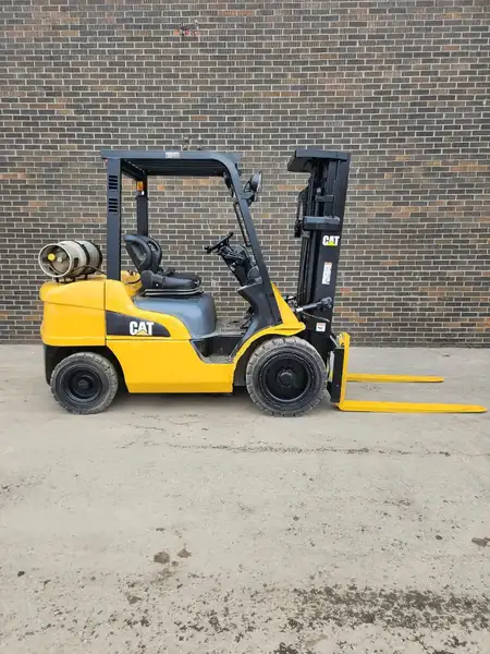 2010 Caterpillar DP40KL, dovoz Kanada — foto 1 | AMECAR 2010 Caterpillar DP40KL, dovoz Kanada — foto 1
