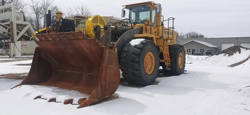 2005 Volvo L330E-WHEEL-LOADER L330E Wheel Loader, dovoz Kanada — foto 1 | AMECAR 2005 Volvo L330E-WHEEL-LOADER L330E Wheel Loader, dovoz Kanada — foto 1