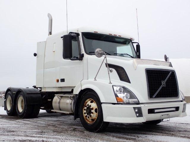 2006 Volvo VNL, 516 430 mth, dovoz Kanada — foto 1 | AMECAR 2006 Volvo VNL, 516 430 mth, dovoz Kanada — foto 1