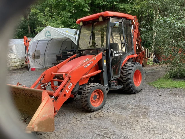 2008 Kubota L39, 2 600 mth, dovoz Kanada — foto 1 | AMECAR 2008 Kubota L39, 2 600 mth, dovoz Kanada — foto 1